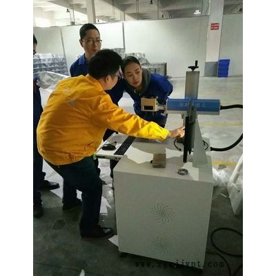 成都金屬零件激光刻字機、塑料通用光纖激光打標機、激光打碼機