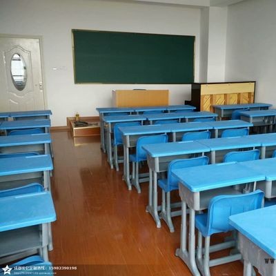 工程塑料學(xué)生課桌椅，塑料課桌椅，升降課桌椅，四川學(xué)生課桌廠家